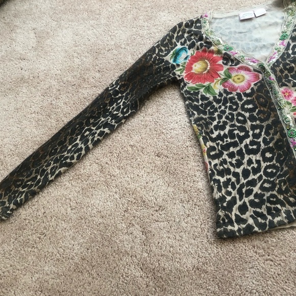 Flower Leopard Sweater - Picture 2 of 4